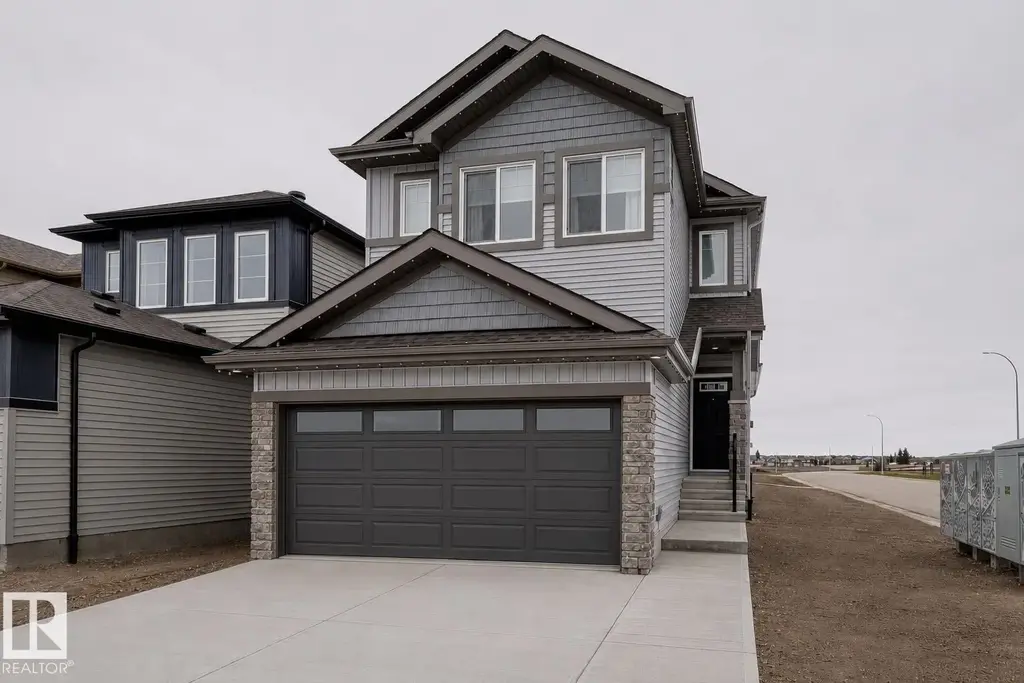 1992 210 St Nw, Edmonton