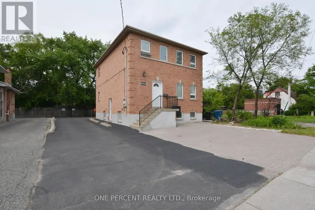 204 Sheppard Avenue W, Toronto (Lansing-Westgate)