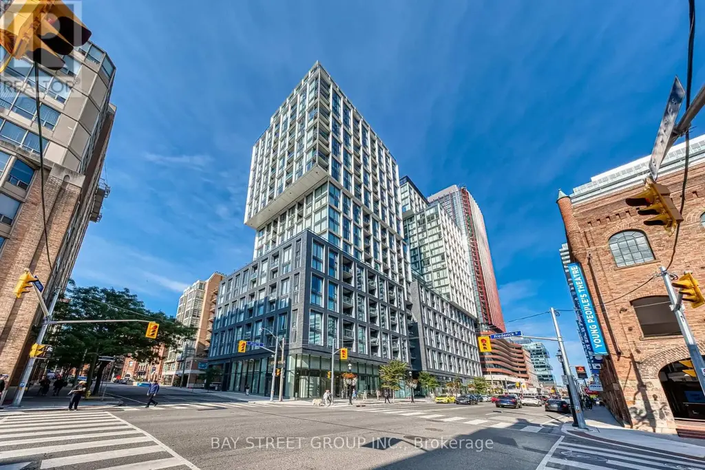 210 - 158 Front Street E, Toronto (Moss Park)