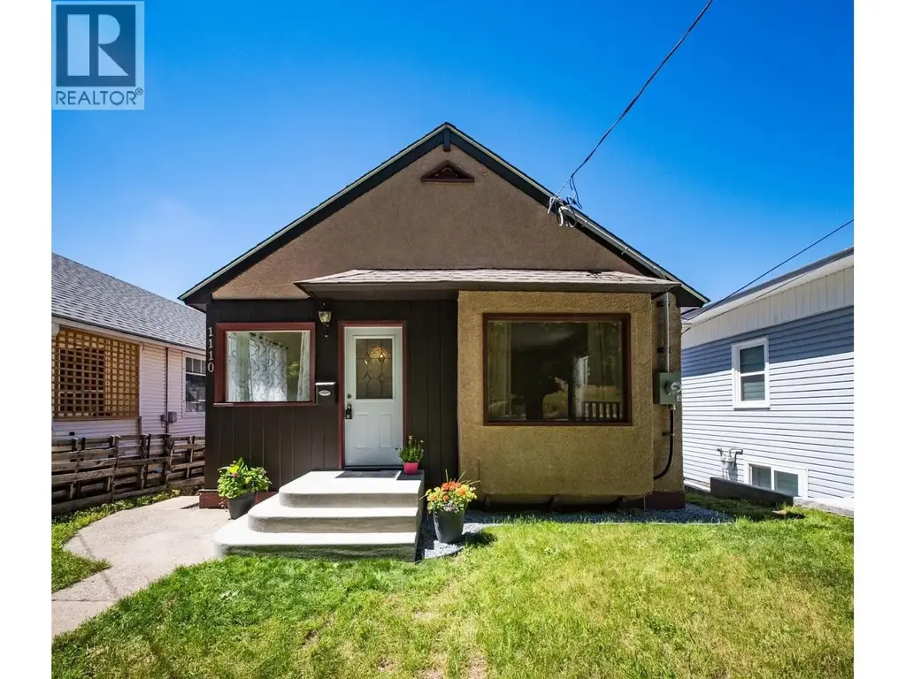 1110 Second Avenue, Trail