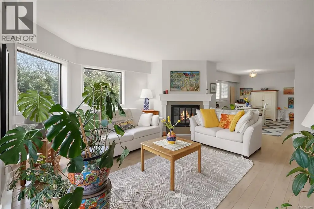 204 1252 Pandora Ave, Victoria
