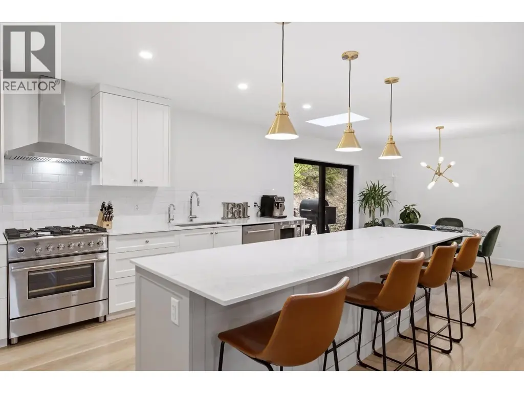 16515 Commonage Road, Lake Country