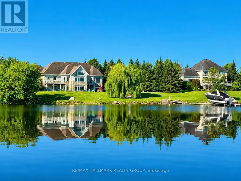 3665 Front Road, Champlain