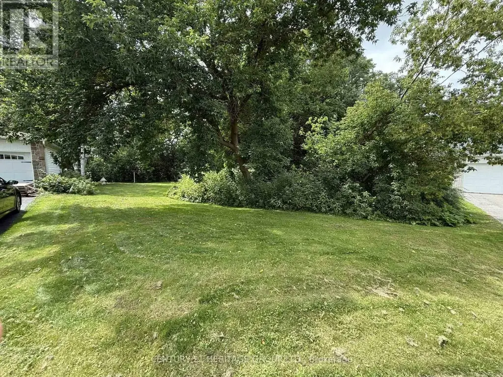 N/a Queens Crescent, Newmarket (Gorham-College Manor)