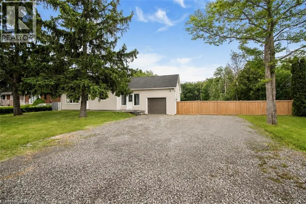 100 Green Mountain Road E, Stoney Creek