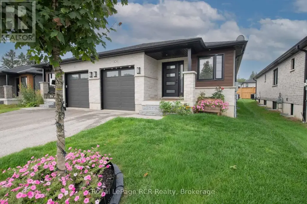 209 Church Street N, Wellington North (Mount Forest)
