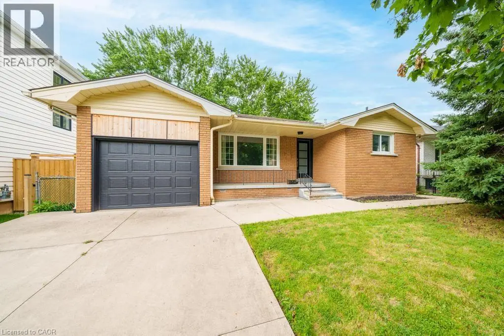 662 Montego Crescent, Burlington