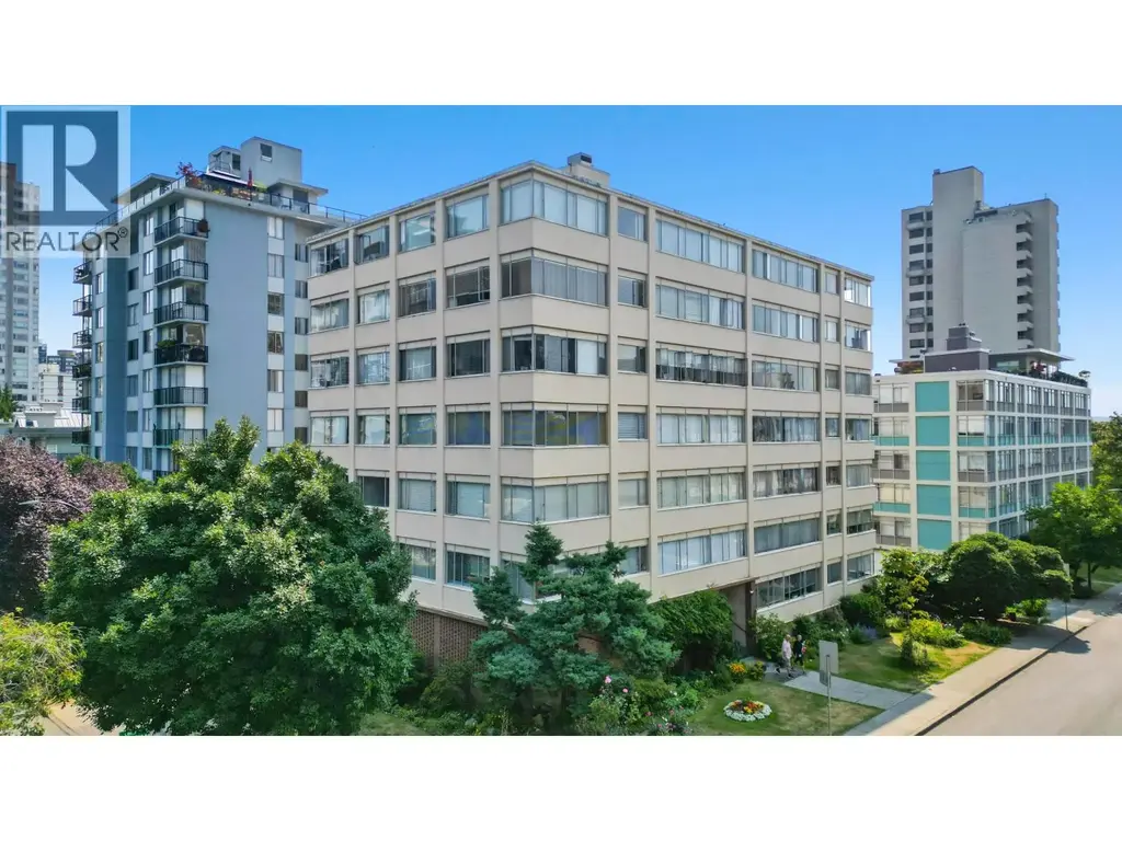 204 1050 Chilco Street, Vancouver