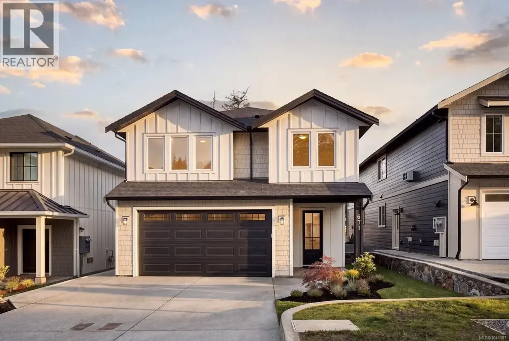 671 Madrona Pl, Langford