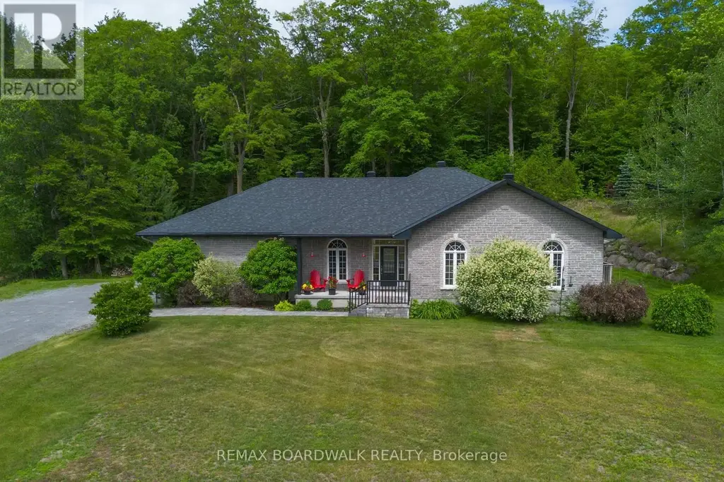 6671 Third Line Road, Ottawa