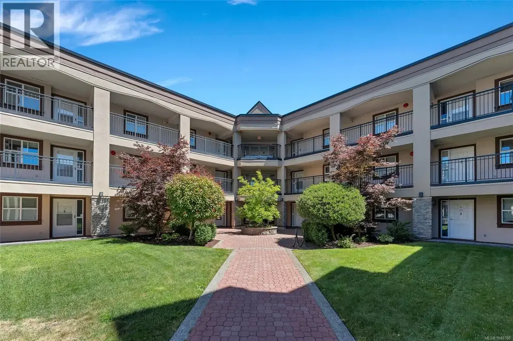 209 3969 Shelbourne St, Saanich