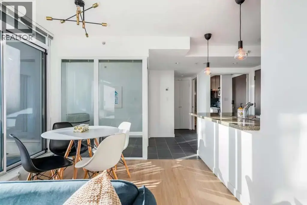 518 618 Abbott Street, Vancouver
