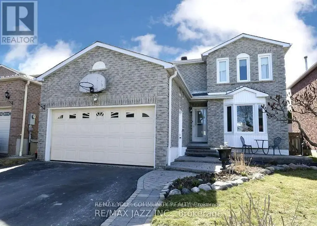 65 Dakin Drive S, Ajax (Central West)