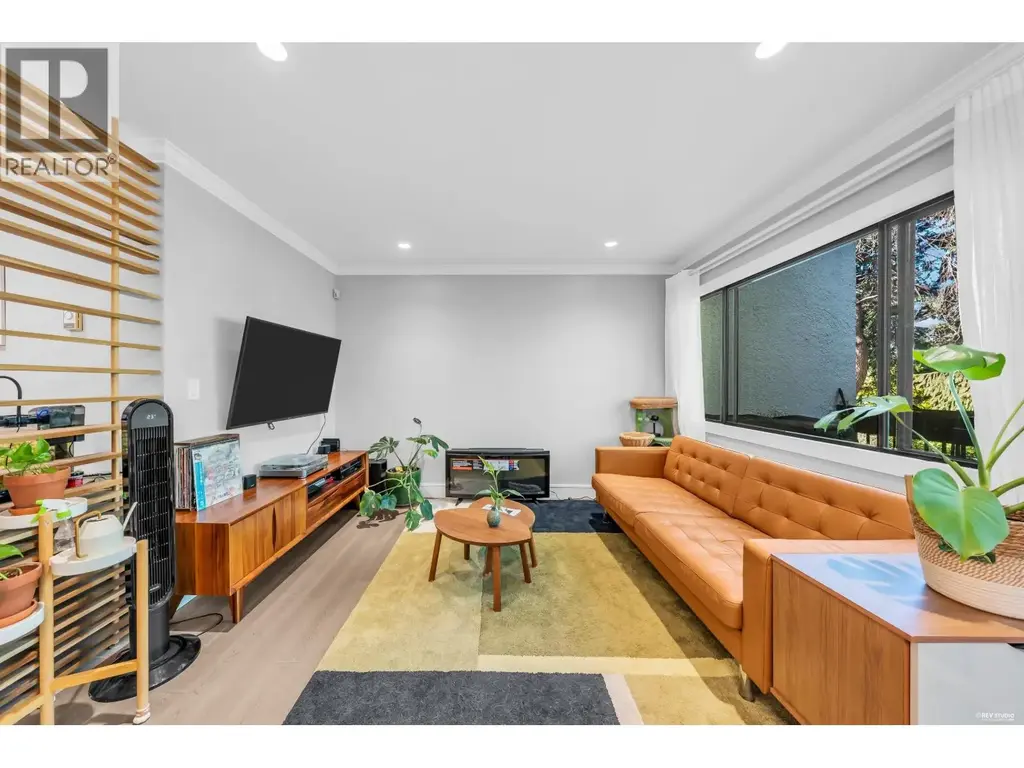 7 7321 Montecito Drive, Burnaby