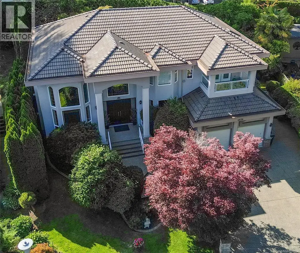 4638 Boulderwood Dr, Saanich
