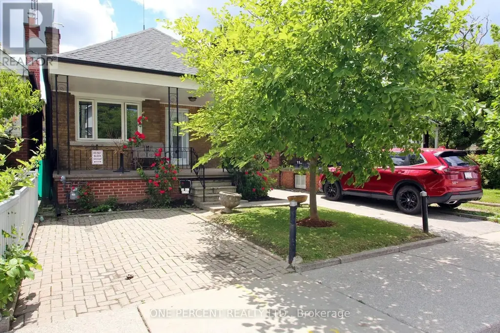 227 Livingstone Avenue, Toronto (Briar Hill-Belgravia)