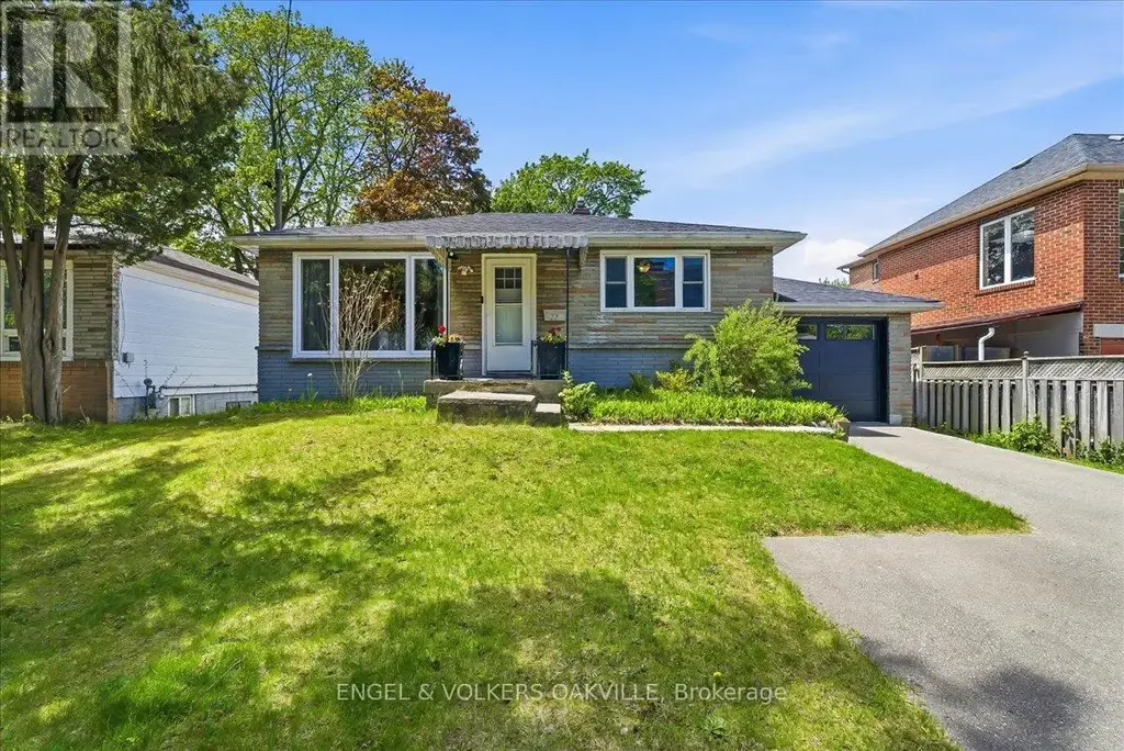 22 Falaise Road, Toronto (West Hill)