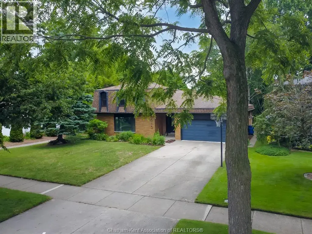 615 Lacroix Street, Chatham