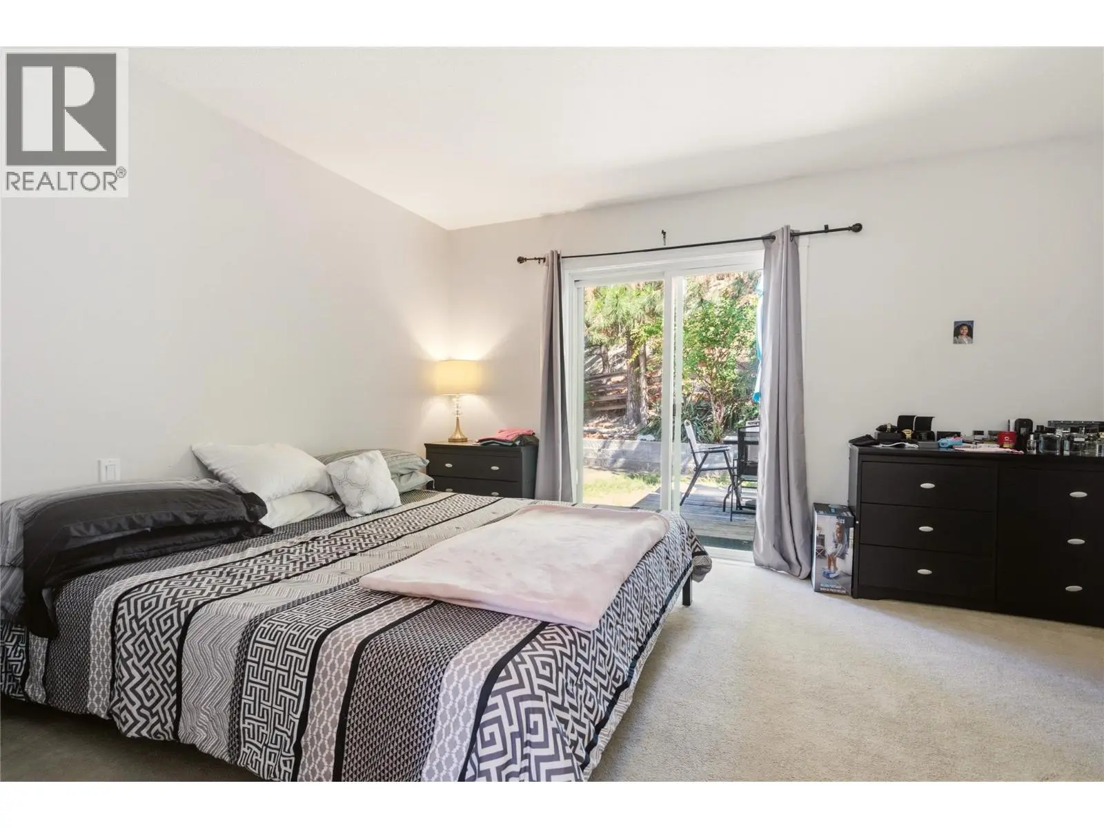 2260 Omineca Place. Kelowna, British Columbia