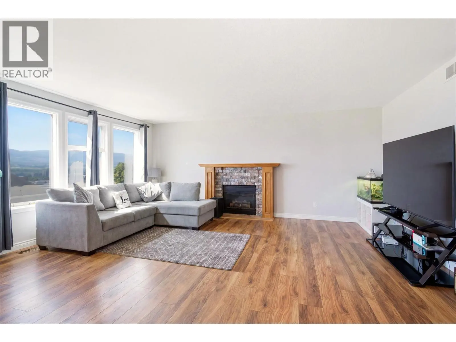 2260 Omineca Place. Kelowna, British Columbia