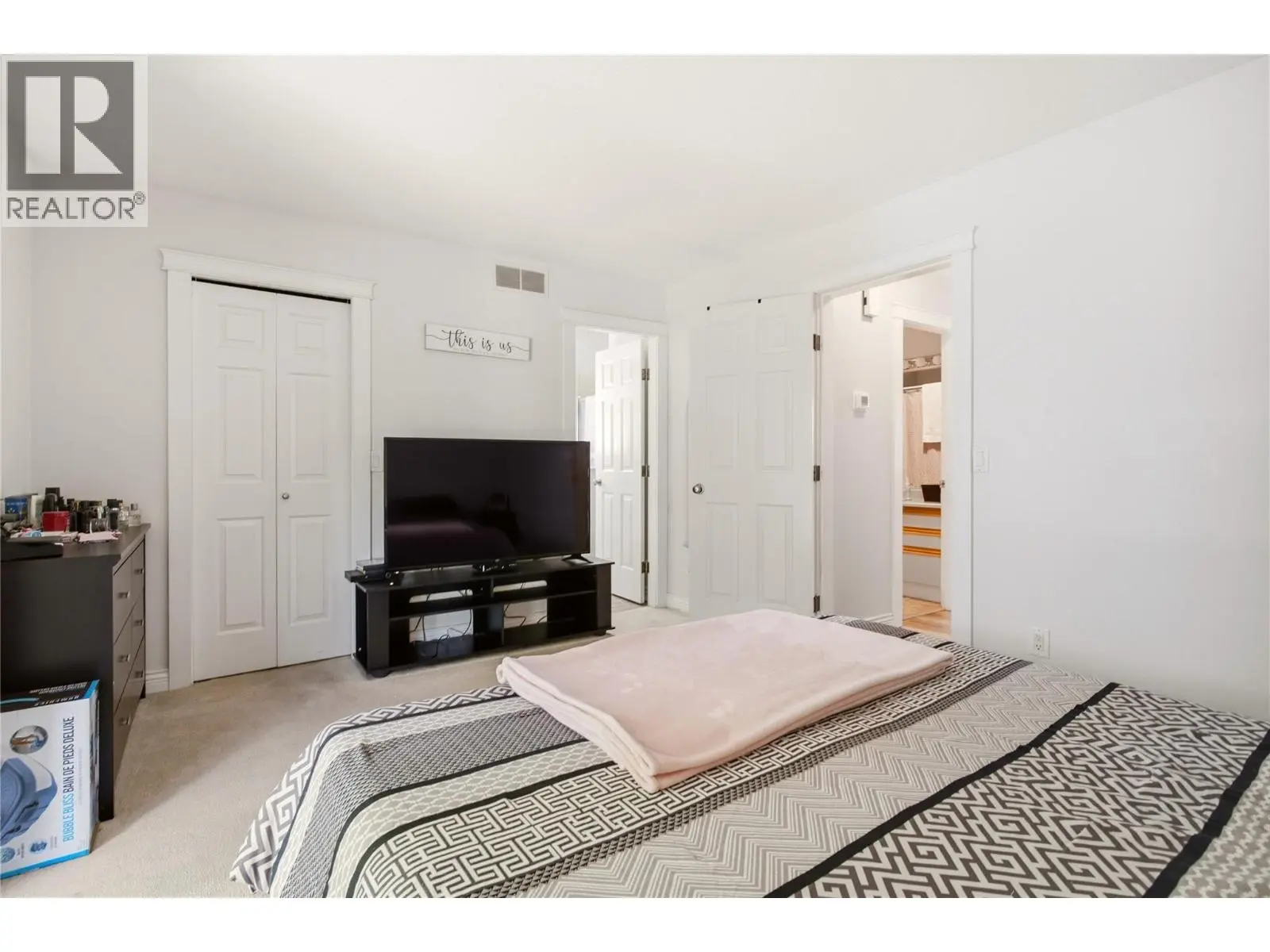 2260 Omineca Place. Kelowna, British Columbia