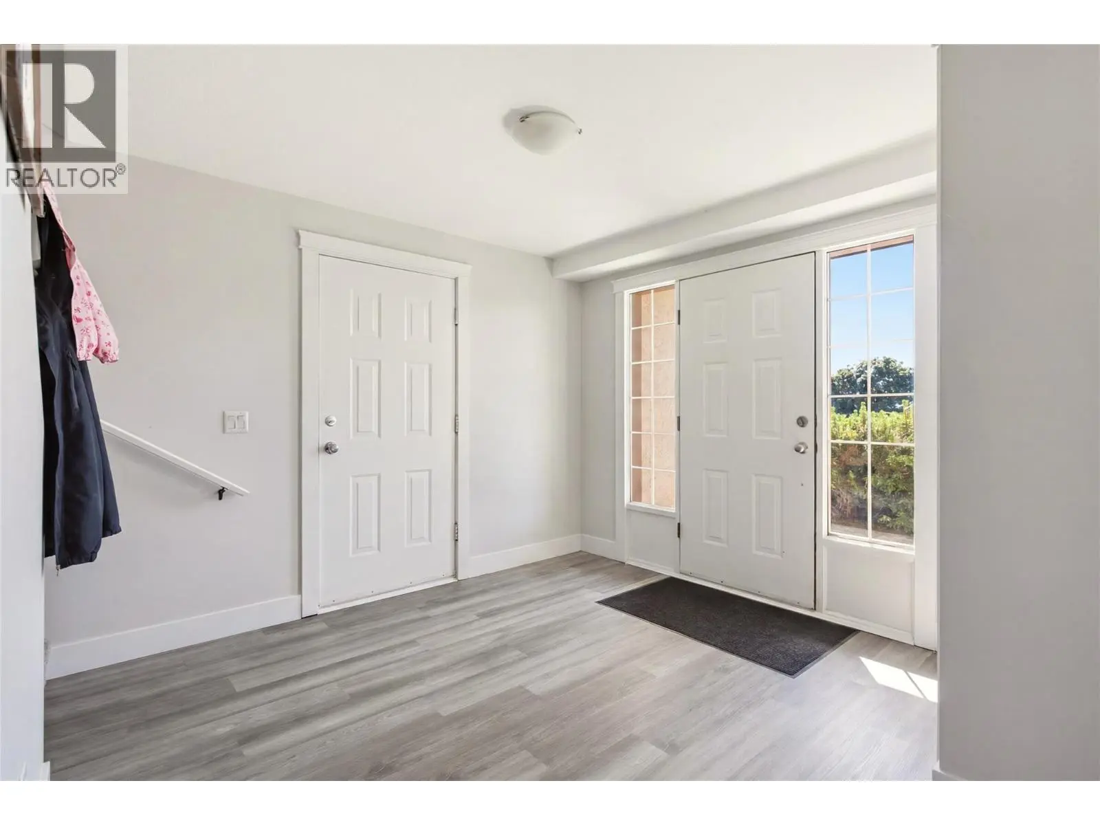2260 Omineca Place. Kelowna, British Columbia