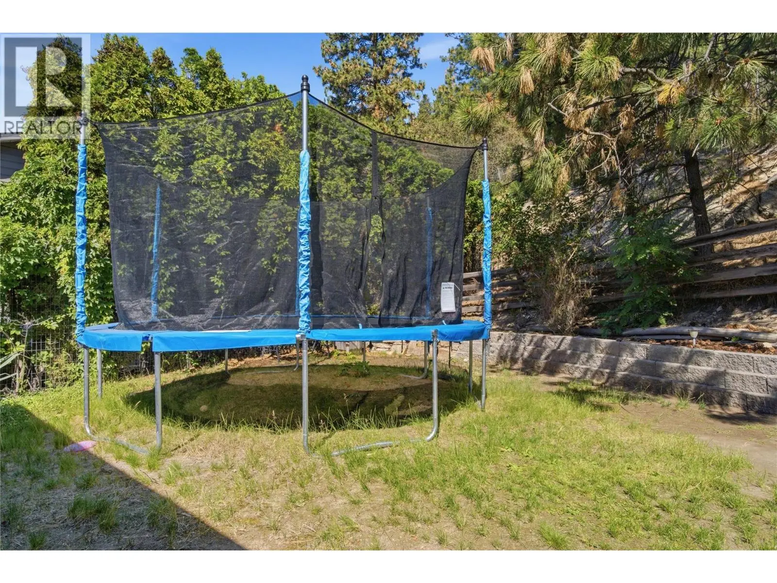 2260 Omineca Place. Kelowna, British Columbia