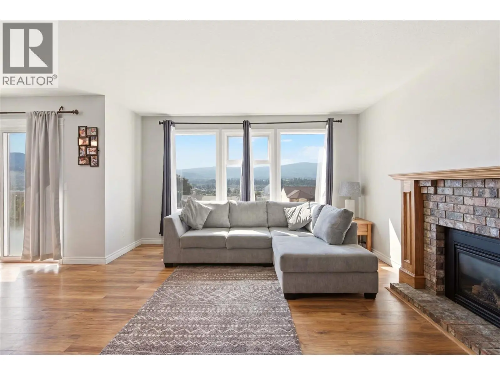 2260 Omineca Place. Kelowna, British Columbia