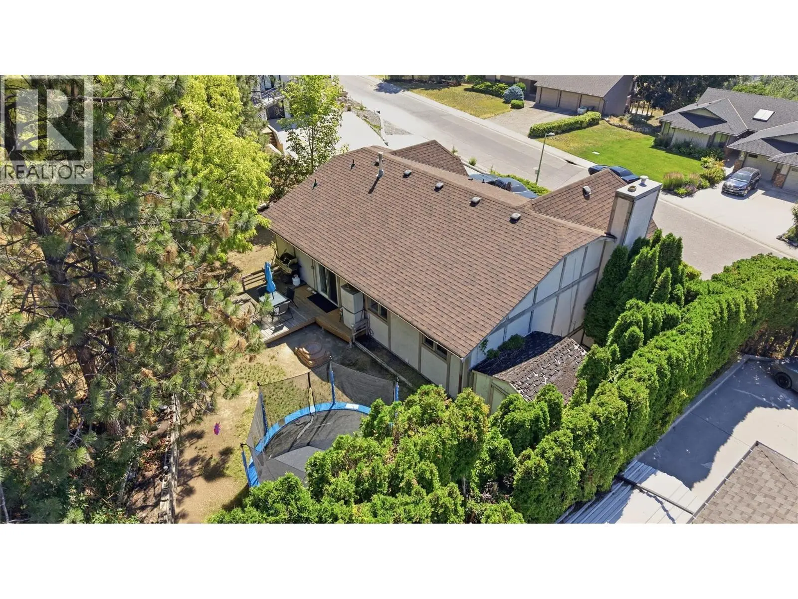 2260 Omineca Place. Kelowna, British Columbia