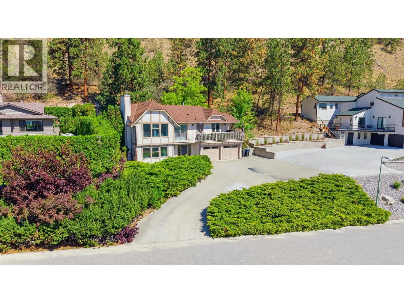 2260 Omineca Place. Kelowna, British Columbia