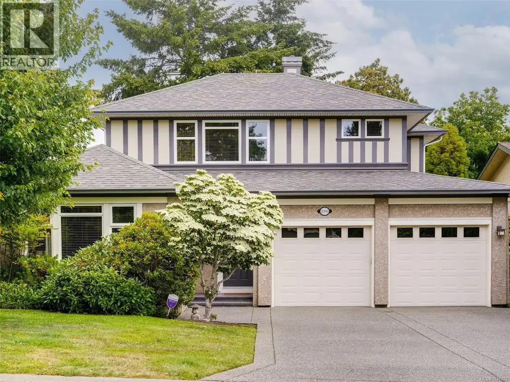 2286 Hazelton Pl, Saanich
