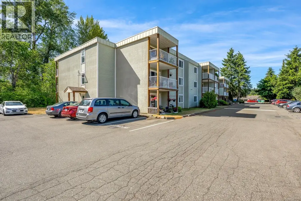 301 1130 Willemar Ave, Courtenay