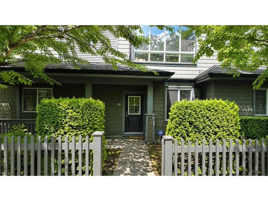 33 8138 204 Street, Langley