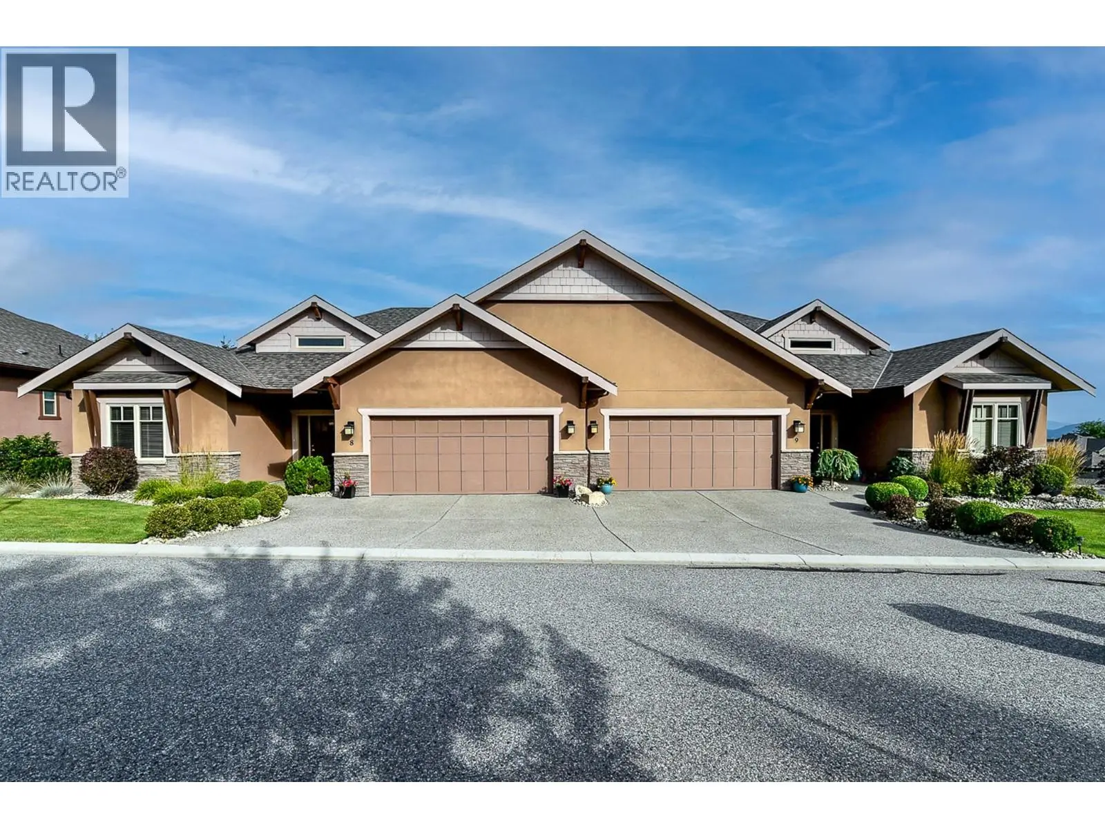 Photo of Listing #10384883