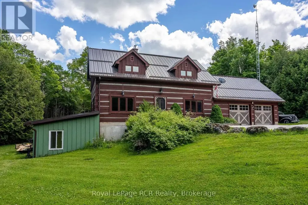 113 Crawford Road, Chatsworth