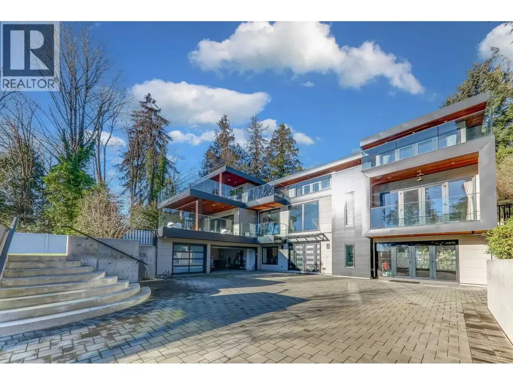 1497 Queens Avenue, West Vancouver