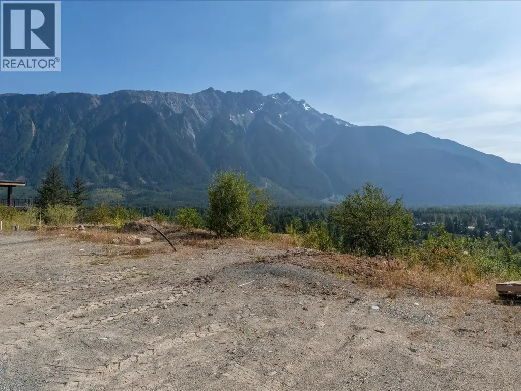8214 Merlot Peak Drive, Pemberton