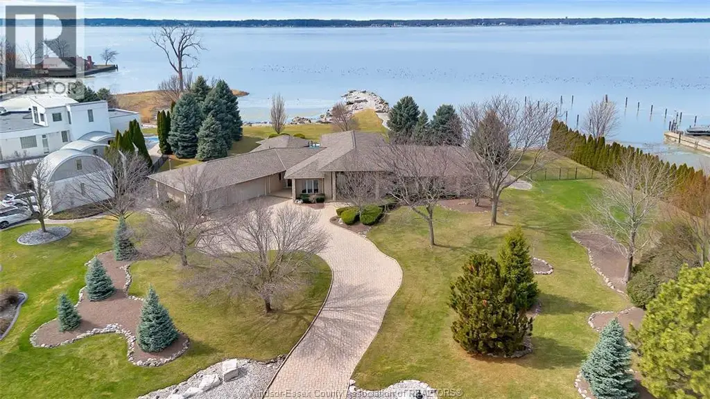 30 Emerald Lane, Amherstburg