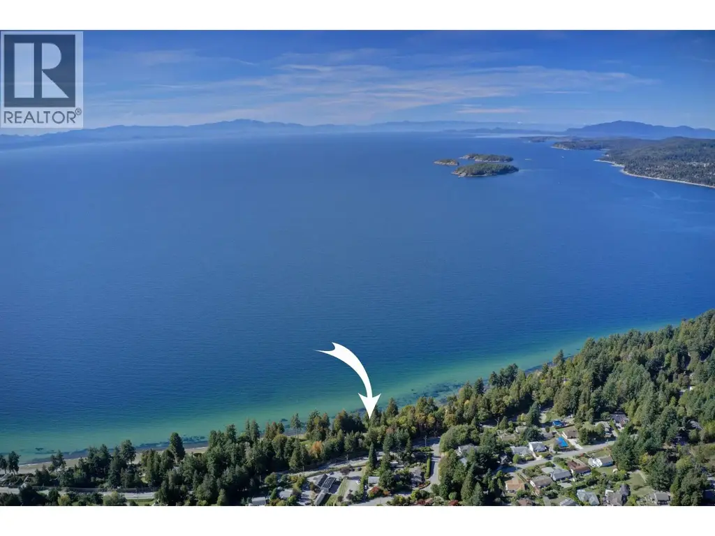 4947 Sunshine Coast Highway, Sechelt