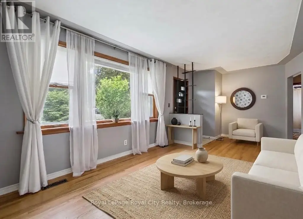 87 Cassino Avenue, Guelph (St. George's)