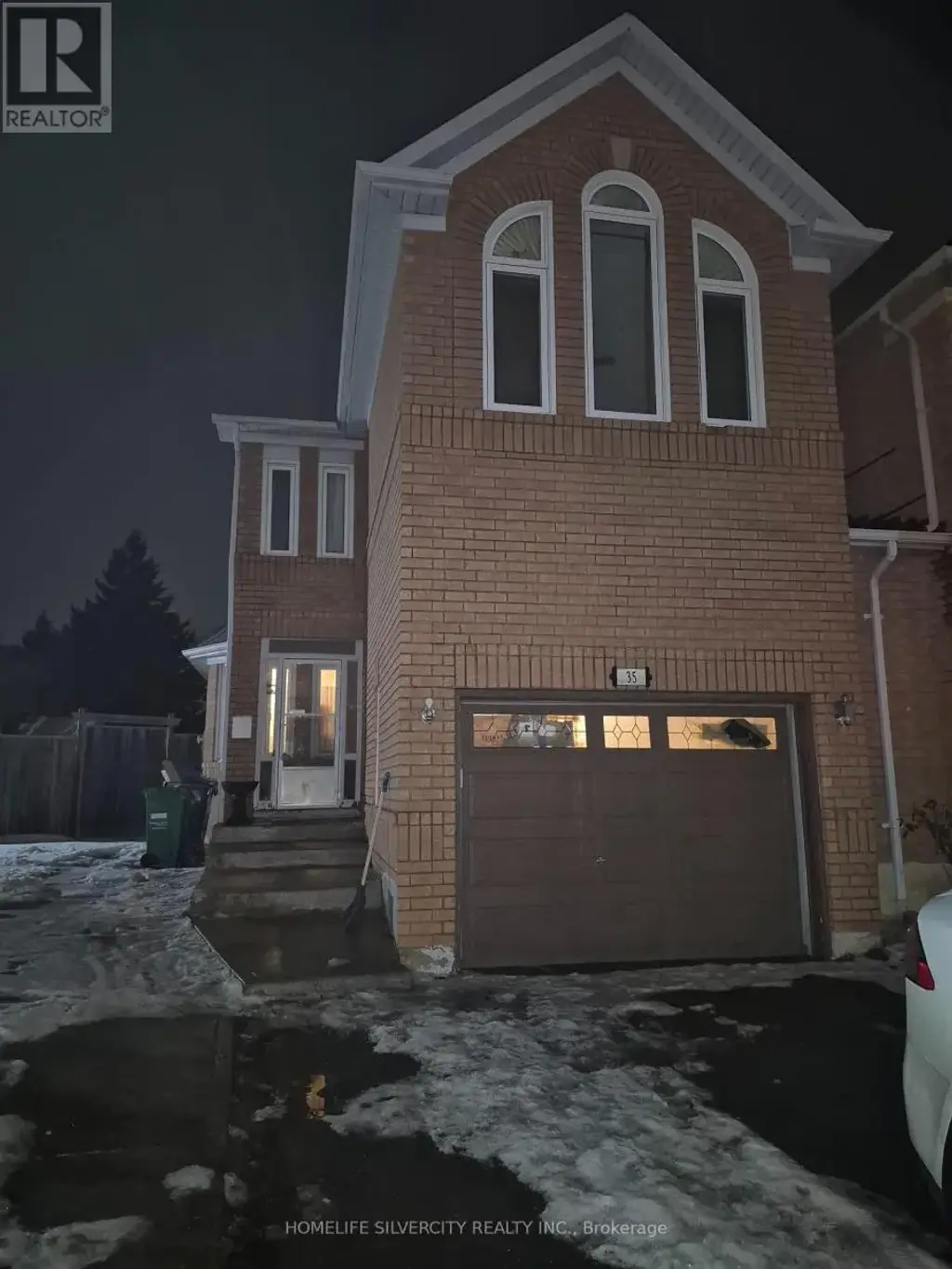 35 Alaskan Summit Court, Brampton (Sandringham-Wellington)
