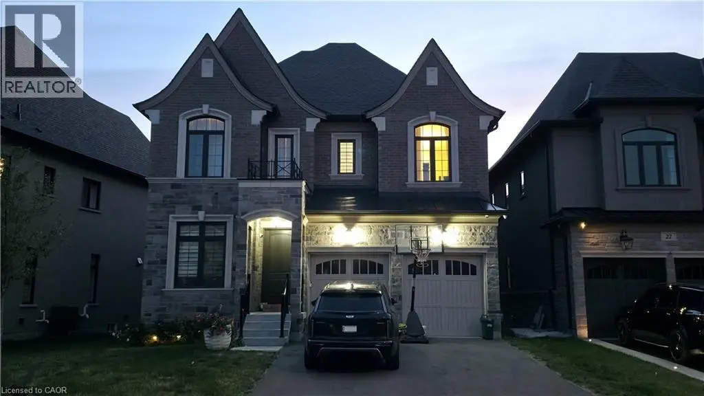 18 Casavant Court, Maple