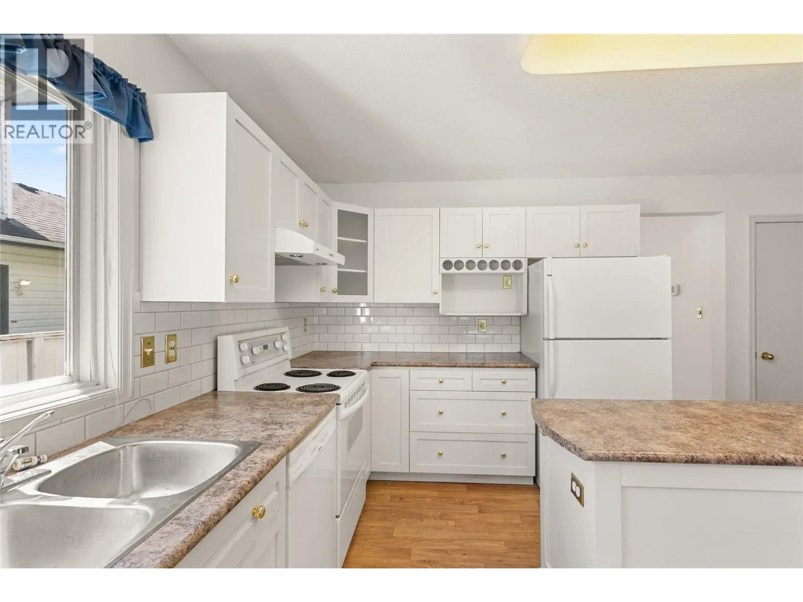2545 Wyatt Road. Kelowna, British Columbia