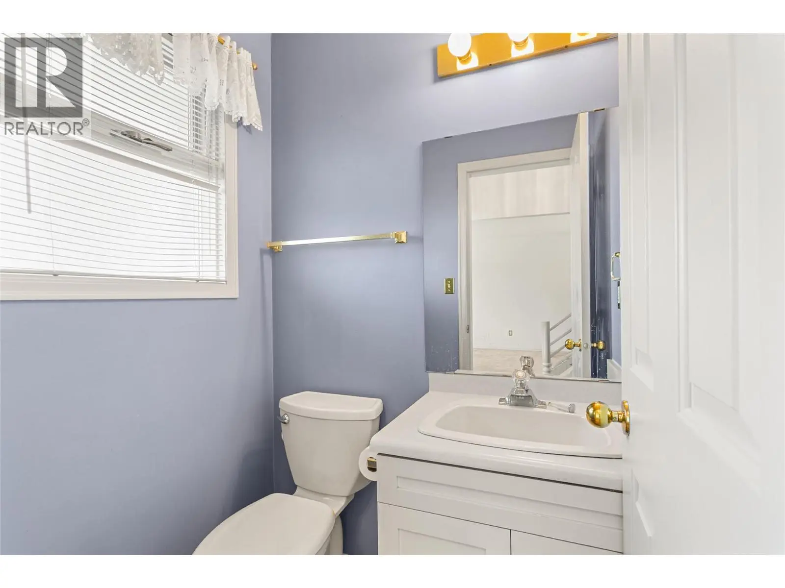 2545 Wyatt Road. Kelowna, British Columbia