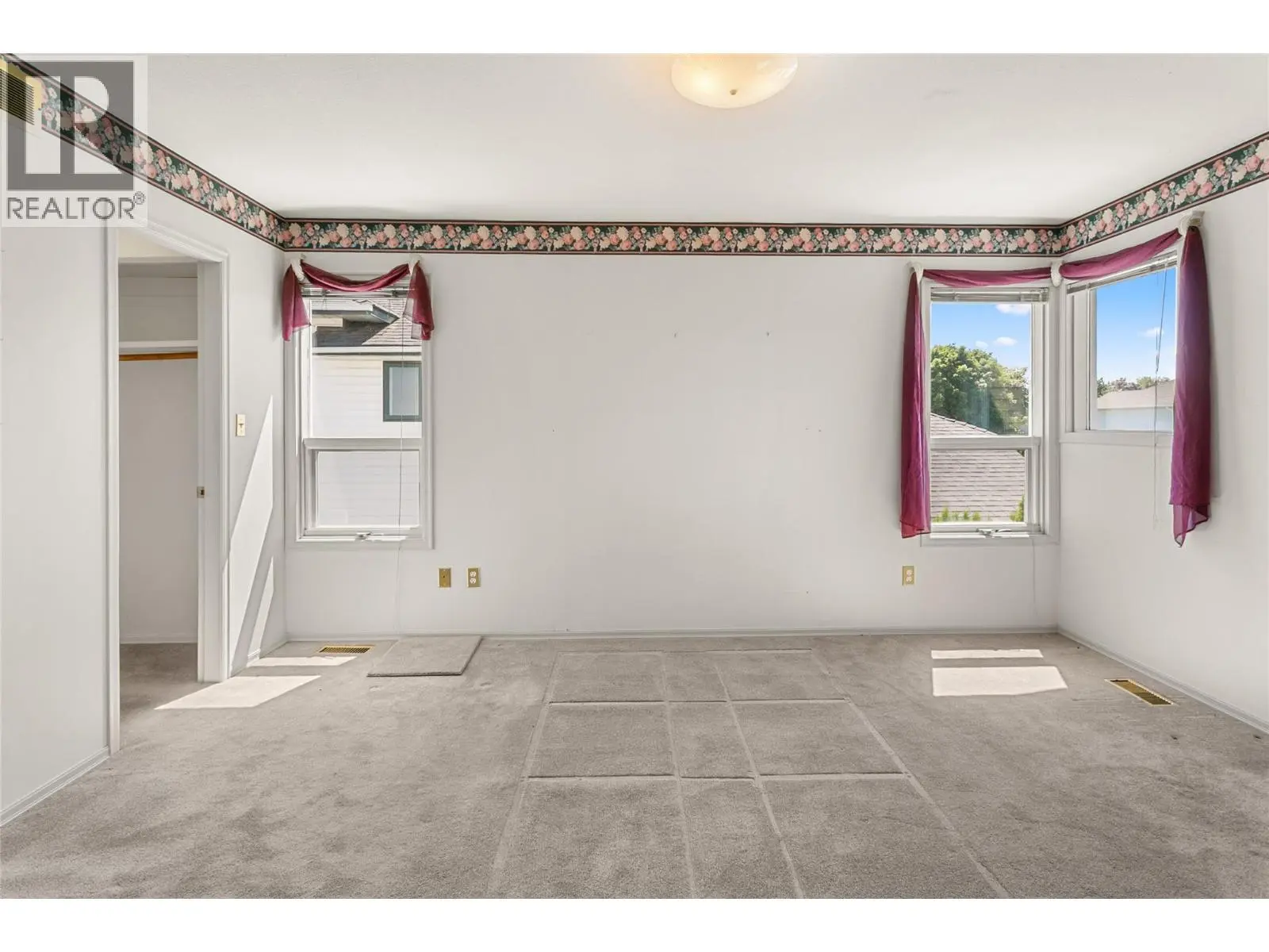 2545 Wyatt Road. Kelowna, British Columbia