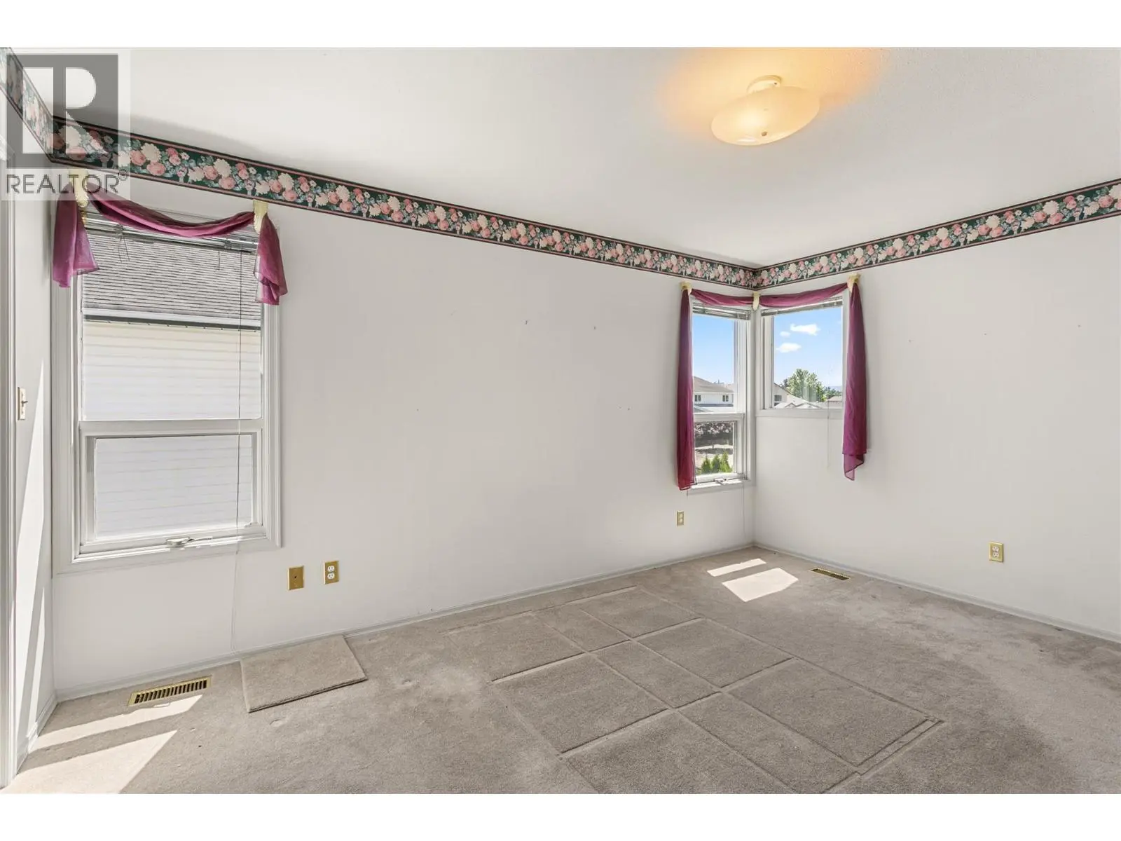 2545 Wyatt Road. Kelowna, British Columbia
