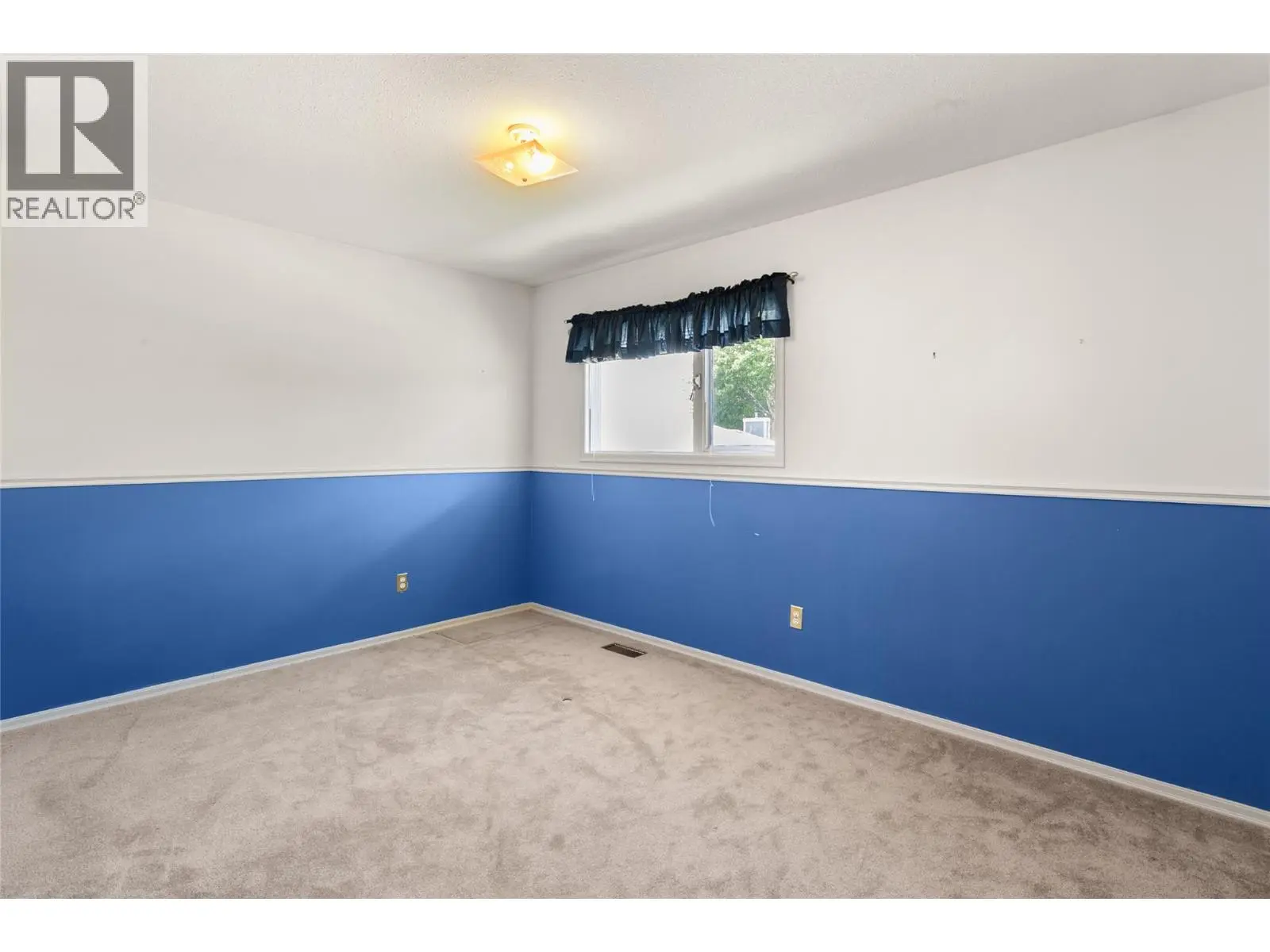 2545 Wyatt Road. Kelowna, British Columbia