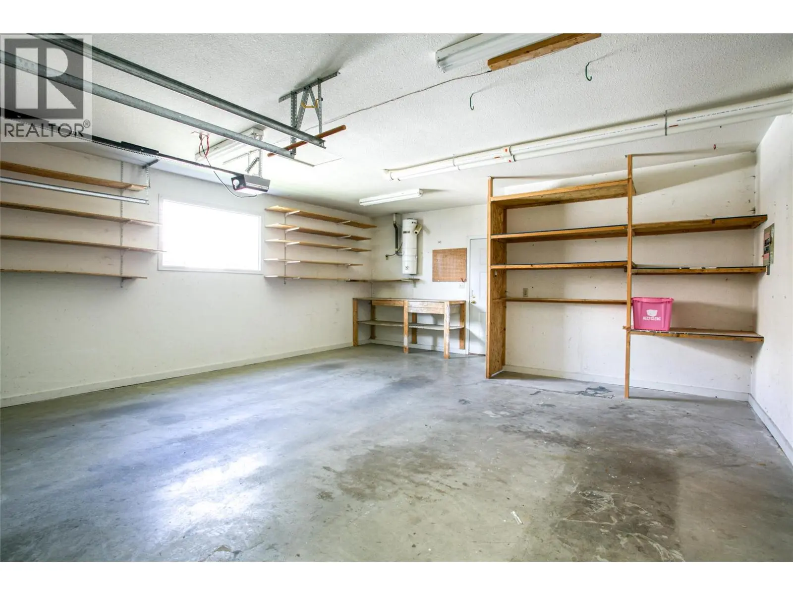 2545 Wyatt Road. Kelowna, British Columbia