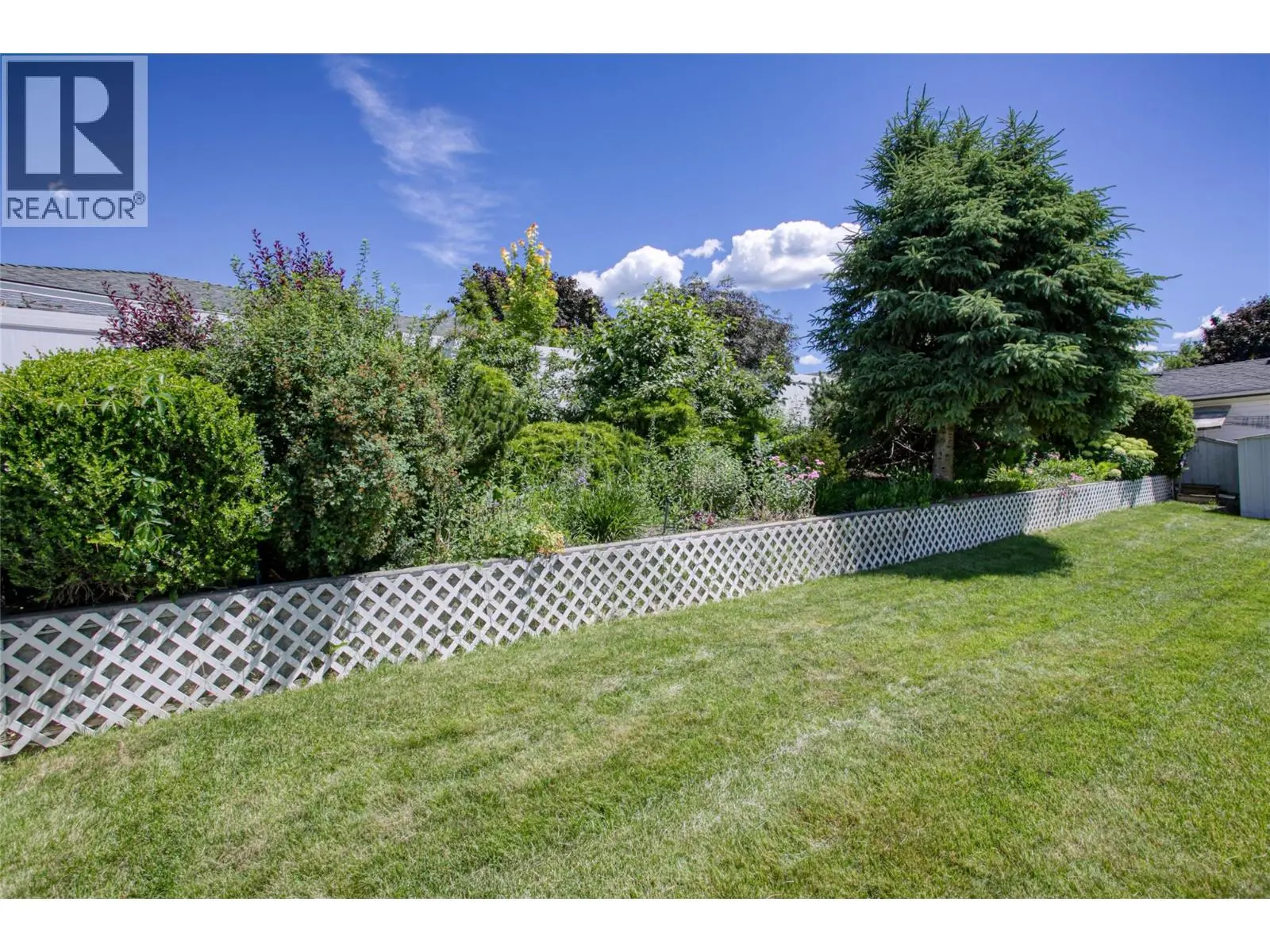 2545 Wyatt Road. Kelowna, British Columbia