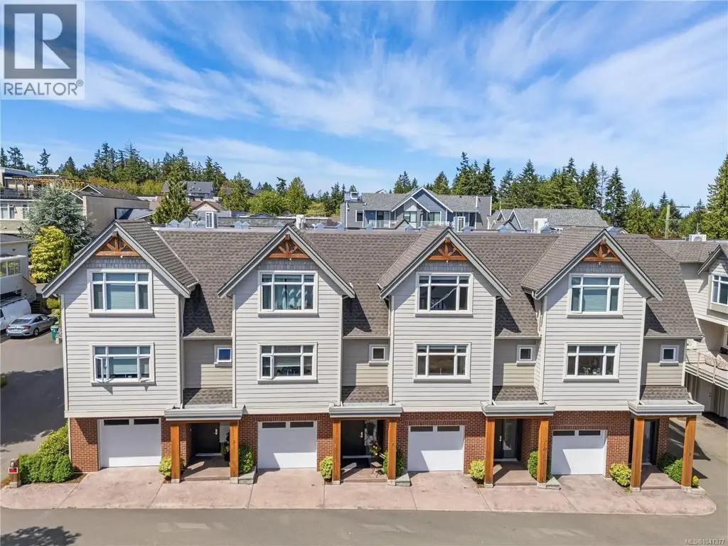 6 180 First Ave W, Qualicum Beach